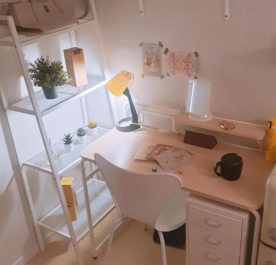 Female Only, Stay Parc Seoul